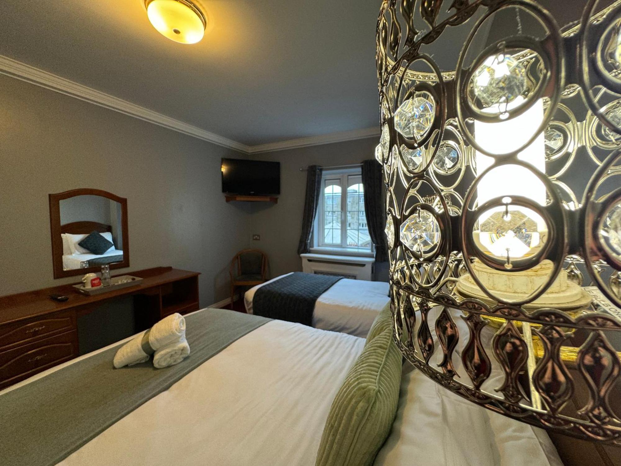 Hotel The Killarney Grand Exterior foto