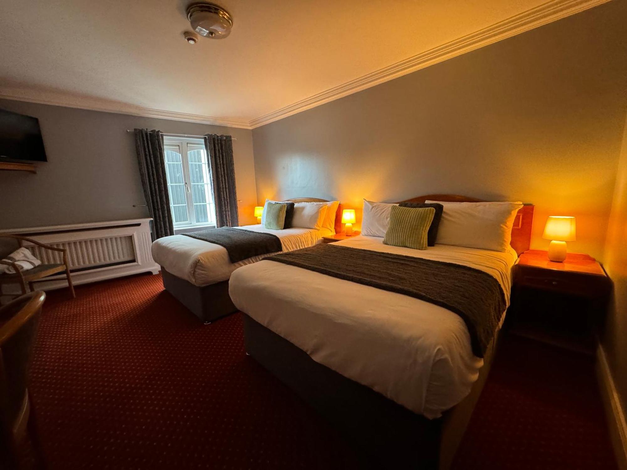 Hotel The Killarney Grand Exterior foto